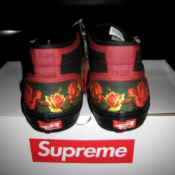 SUPREME x VANS x JEAN PAUL GAULTIER 2019 Chukka main image 5